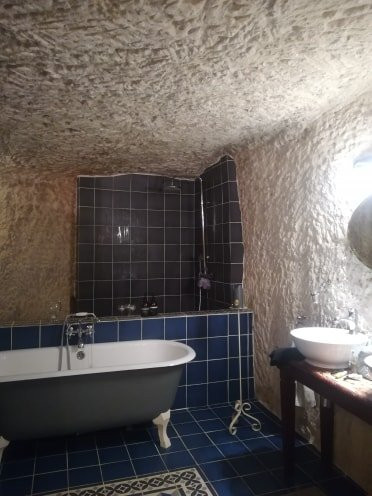 Amboise Troglodyte
