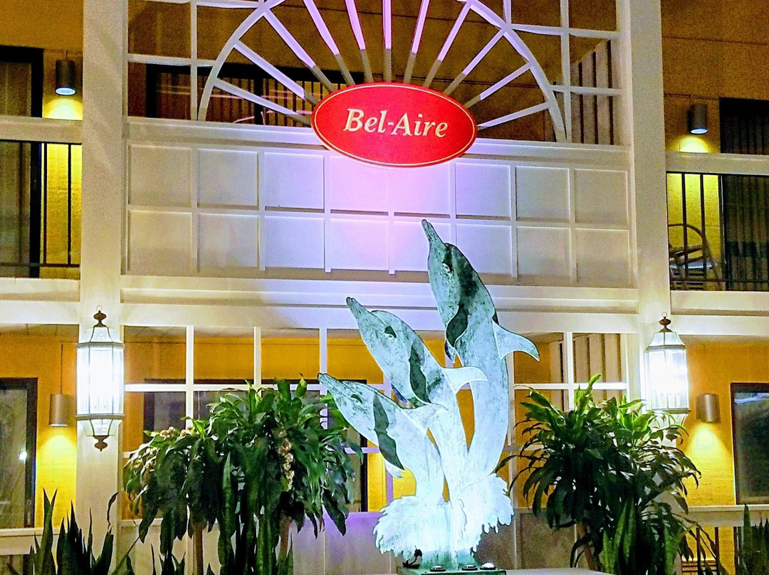 Ramada by Wyndham Bel Aire Erie