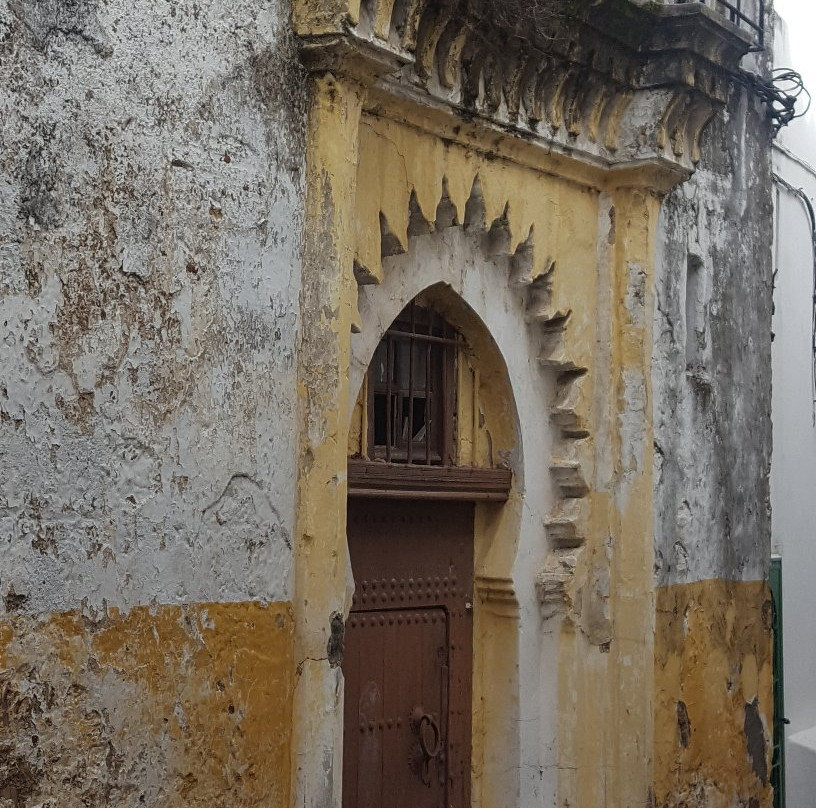 Latif Tours-丹吉尔必去景点