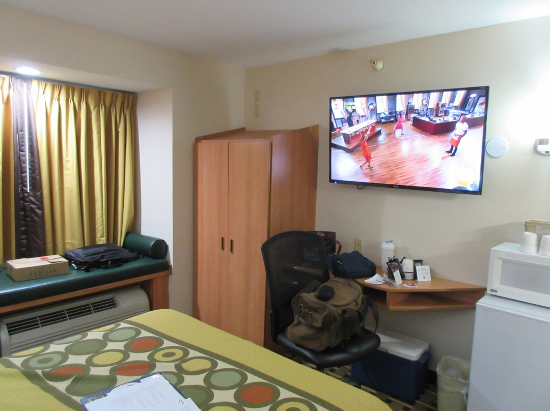 Super 8 by Wyndham Columbus West主图