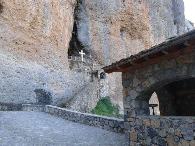 Virgin of the Rock Chapel-Kato Tarsos必去景点