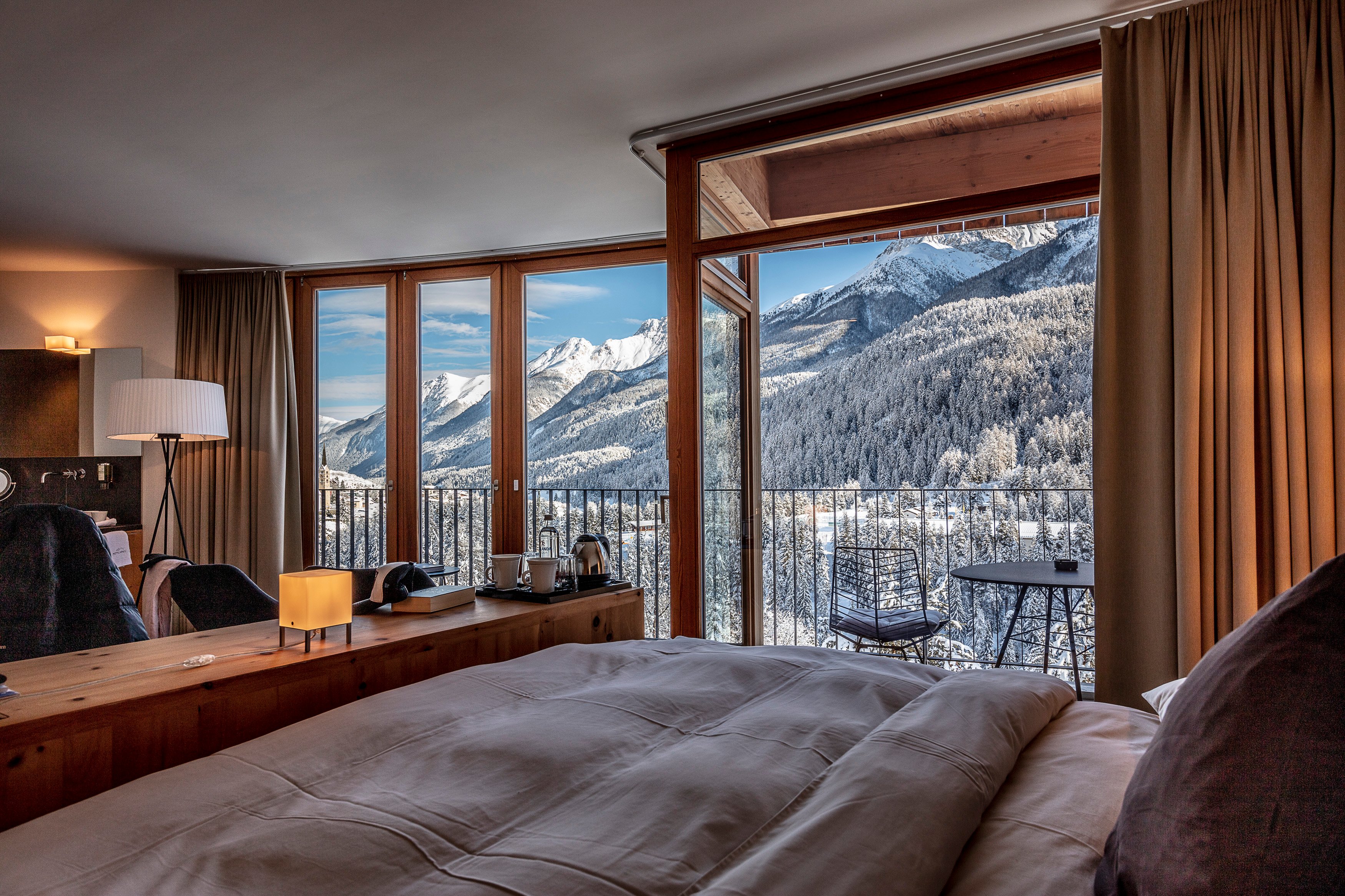 Hotel Arnica Scuol-官方