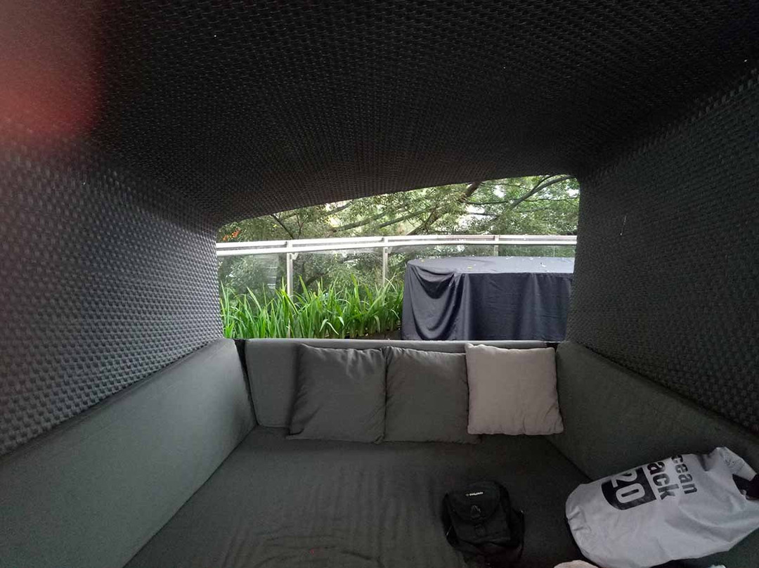 万隆森萨酒店主图