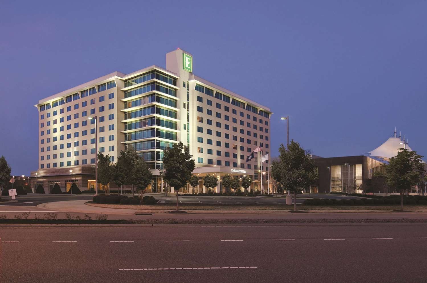 Embassy Suites by Hilton Hampton Convention Center-官方