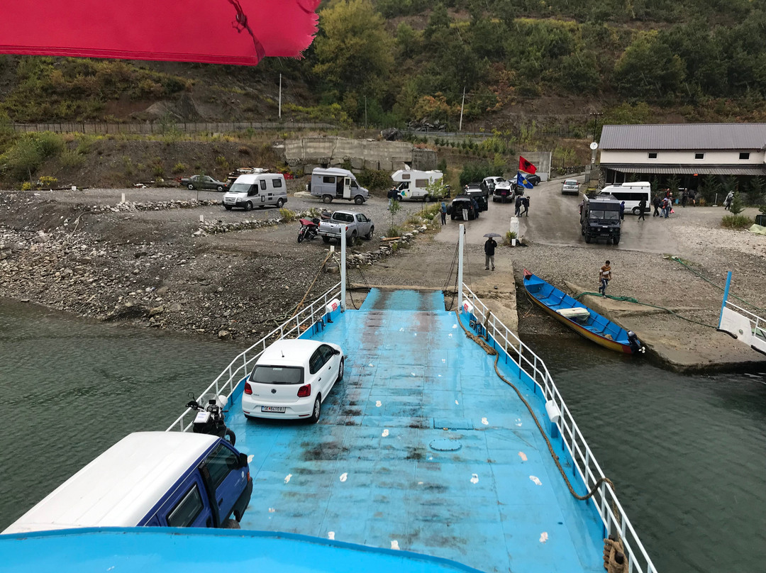 Komani Lake Ferry Berisha景点图片