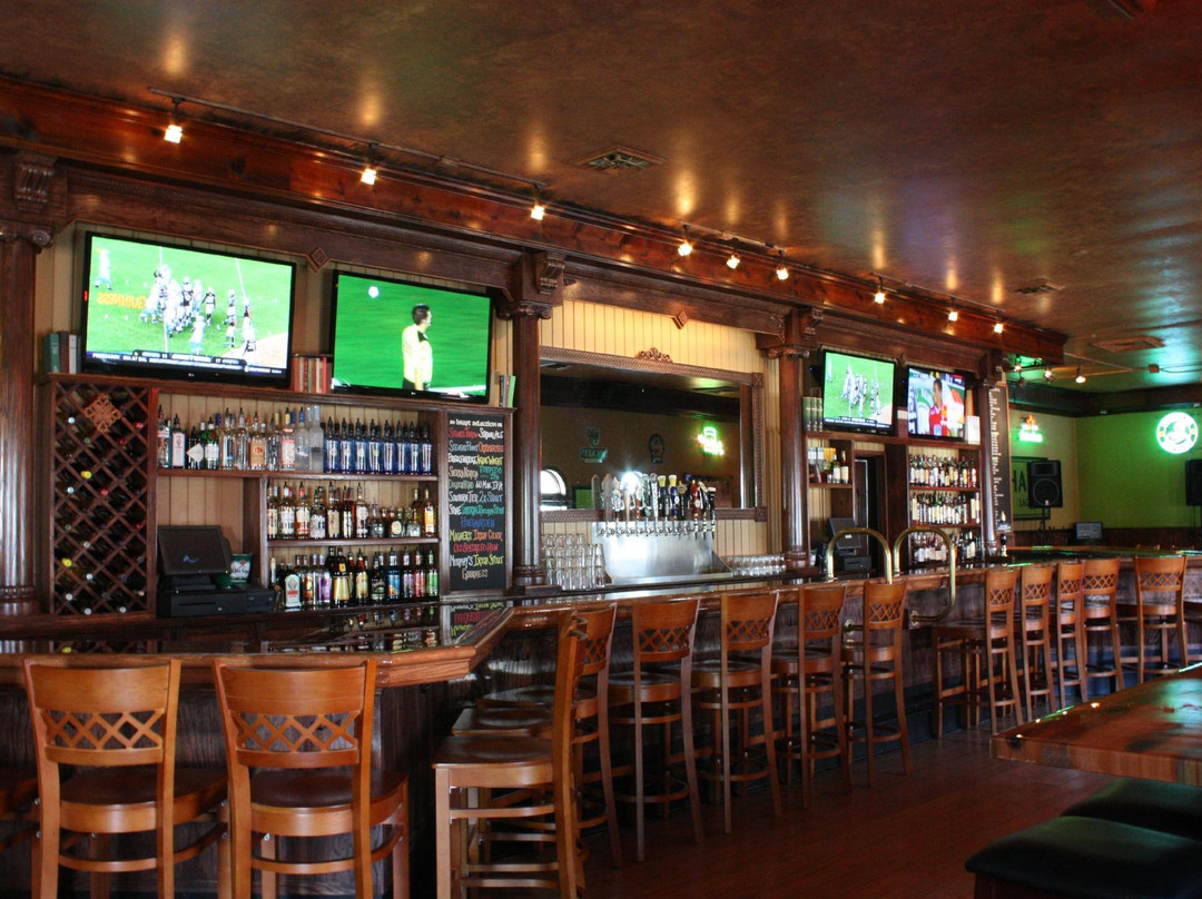 Tontogany旅游景点-The Stones Throw