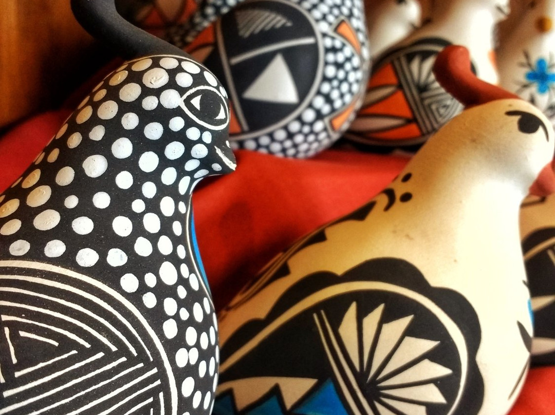 Bent旅游景点-Horse Feathers