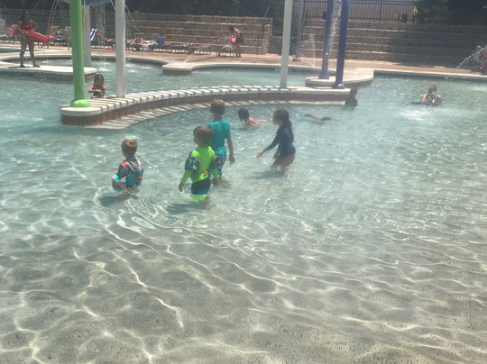 Love Municipal Pool-圣安吉洛必去景点