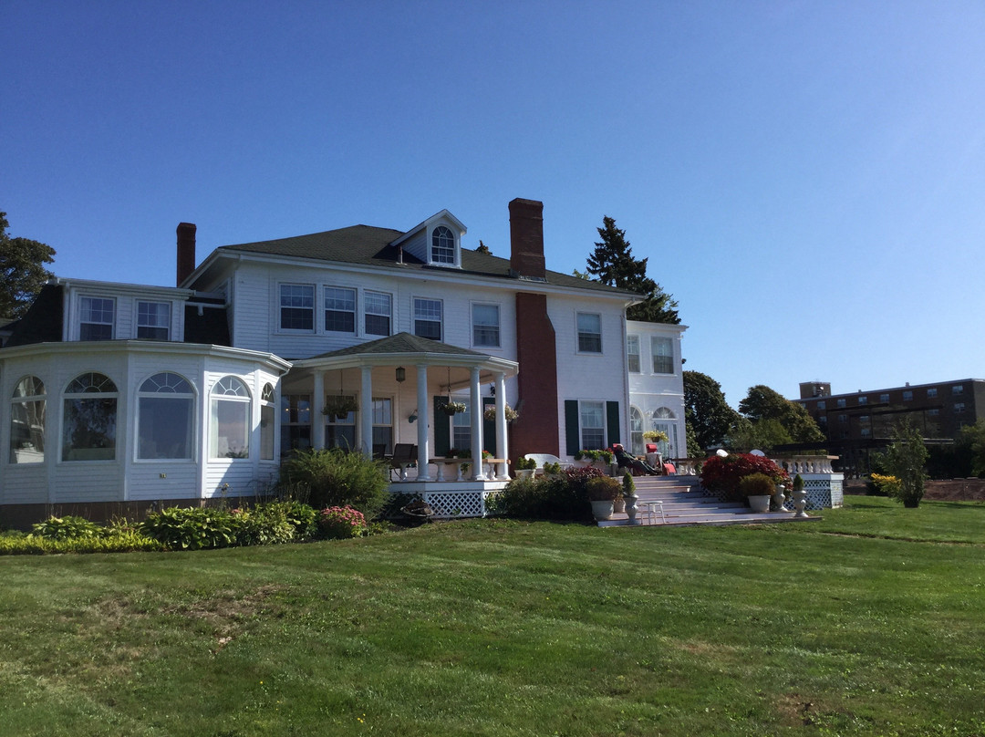 1 West Inn Waterfront主图