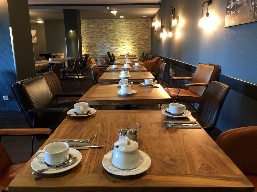 波内堡贝斯特韦斯特酒店主图