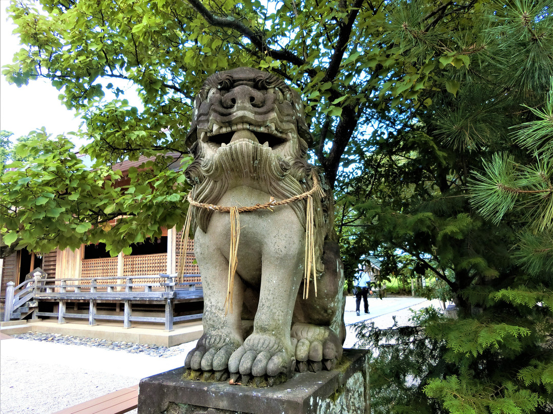 Makuse Shrine Tachimushi Shrine景点图片