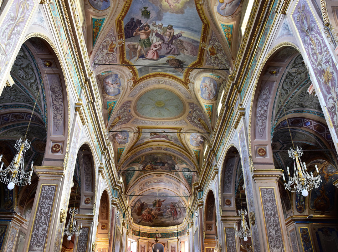 Chiesa dei Santi Nazario e Celso-瓦拉泽必去景点