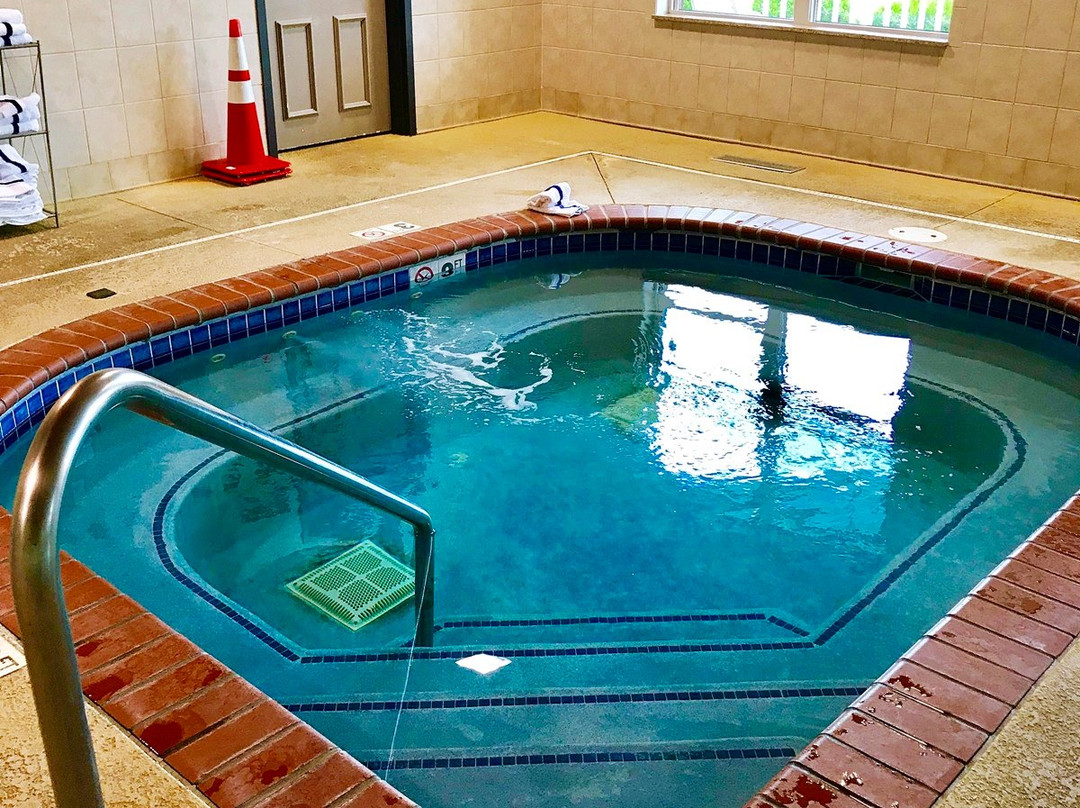 Country Inn & Suites by Radisson, Kansas City at Village West, KS主图