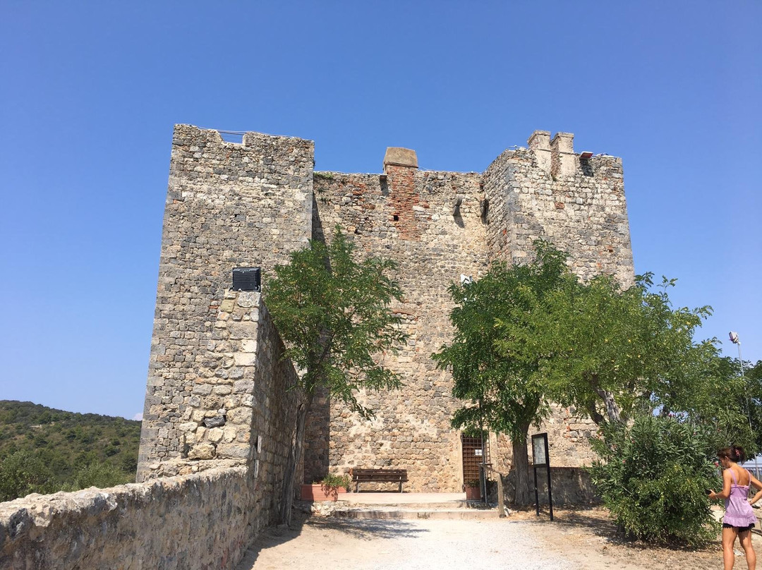 La Rocca Senese-Talamone必去景点