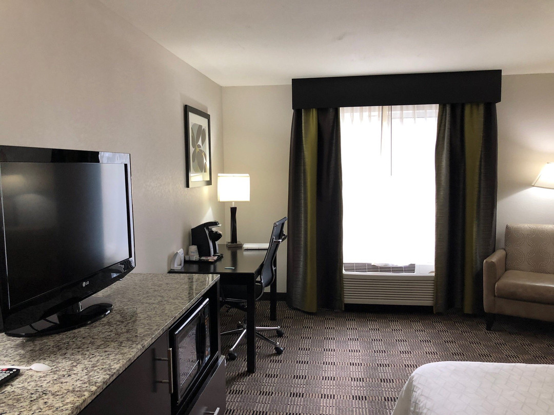 Cedar Grove酒店住宿-Holiday Inn Express & Suites Mebane By IHG