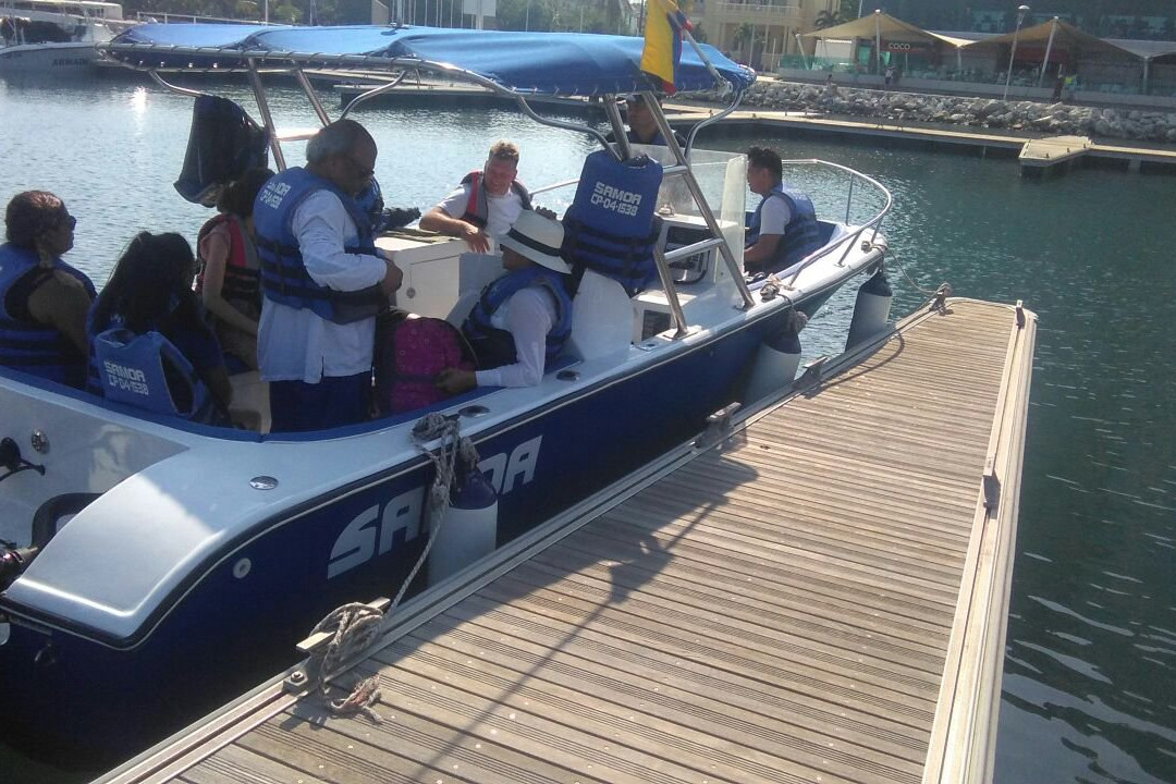 Samoa Boat Trips-圣玛尔塔必去景点