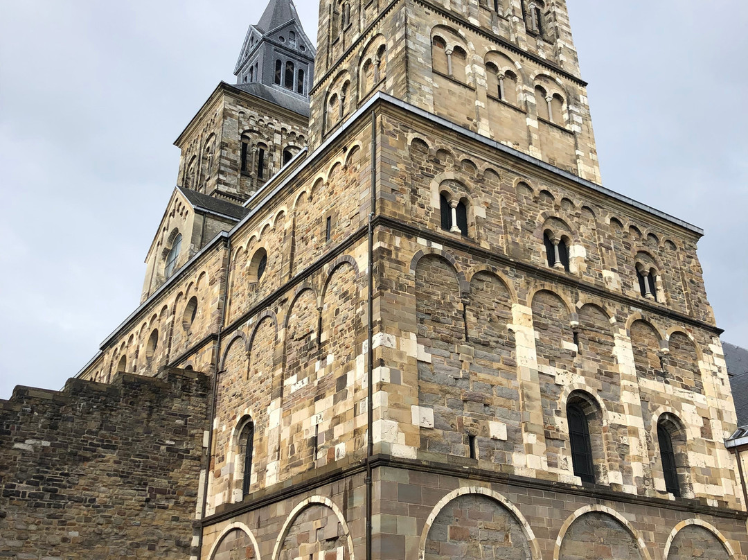 Sint Servaas basiliek Maastricht-马斯特里赫特必去景点
