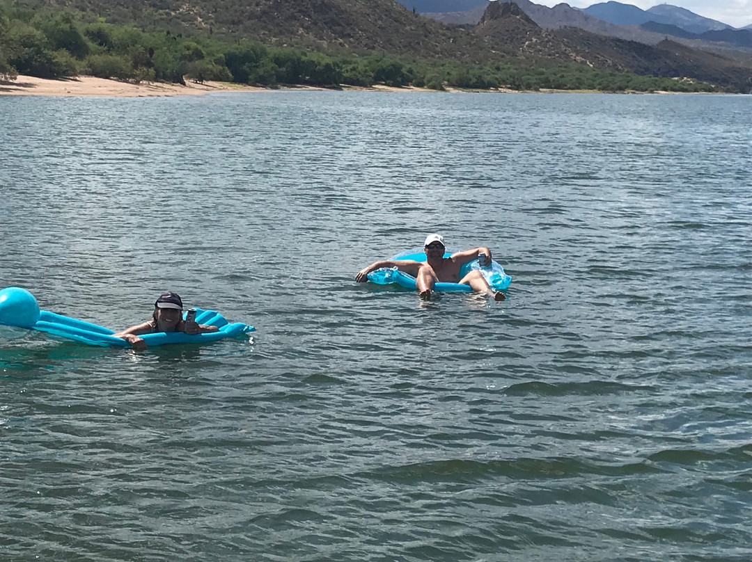 Barlett Lake Marina-凯尔福利必去景点