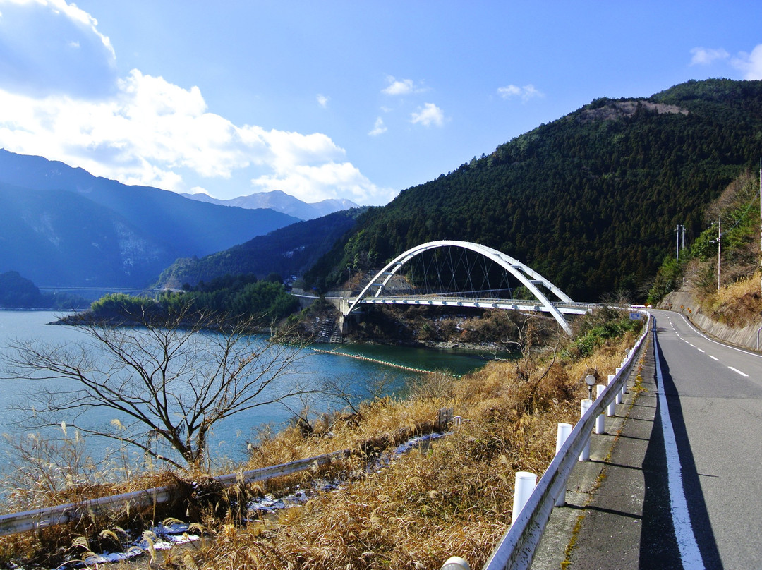 Tomisato Dam-四国中央市必去景点