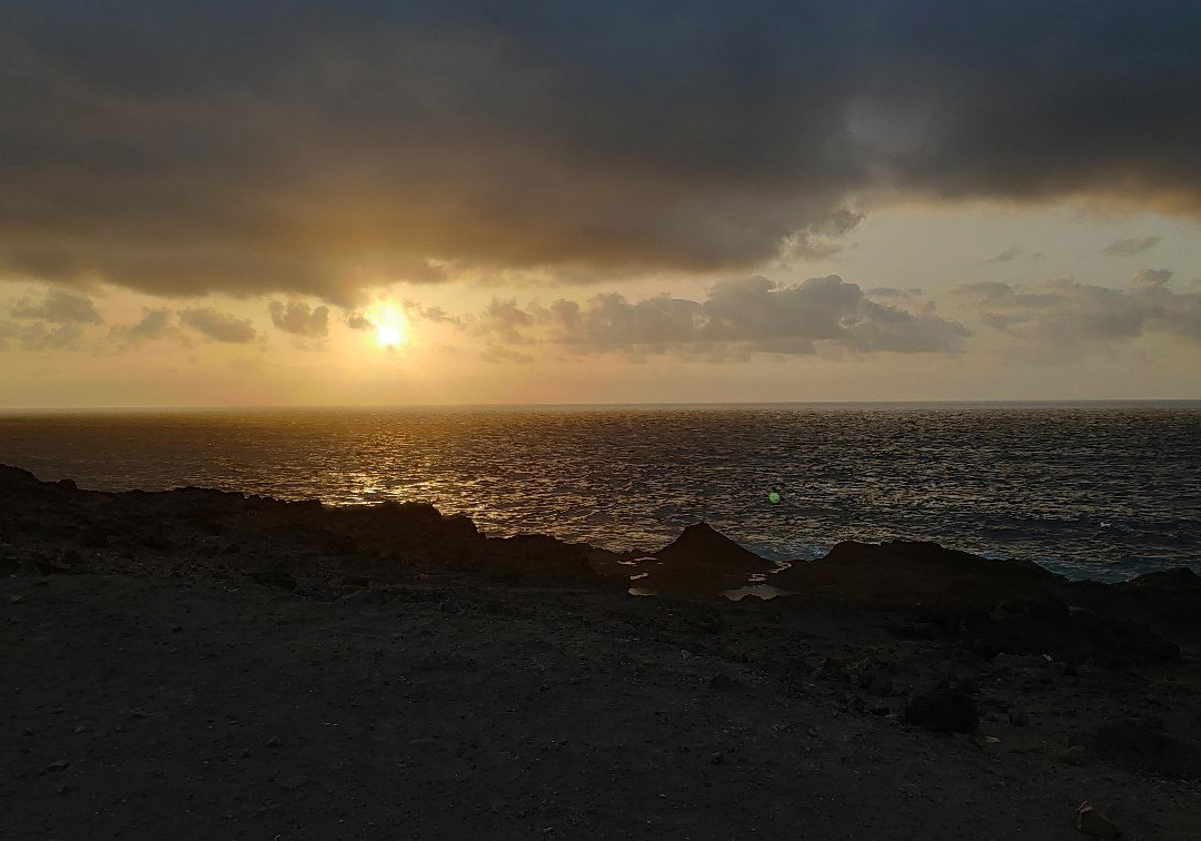 Punta Sardina Lighthouse景点图片