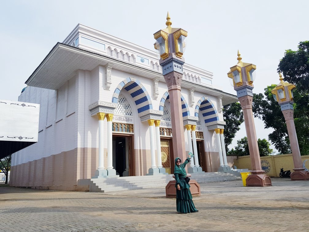 Firdaus Fatimah Zahra景点图片