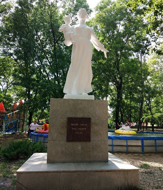 Monument to the Mothers of Russia-Yeysk必去景点