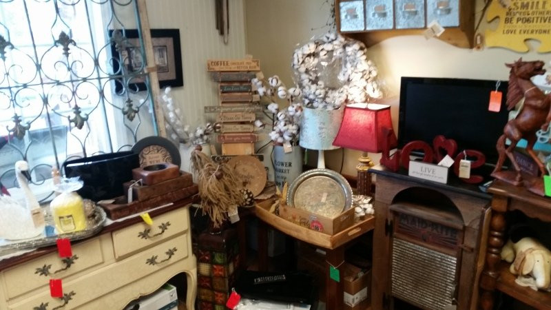 Snooper's Attic-Franklin必去景点