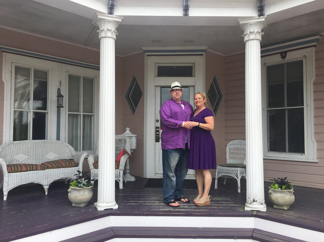 Bird House Inn and Gardens主图