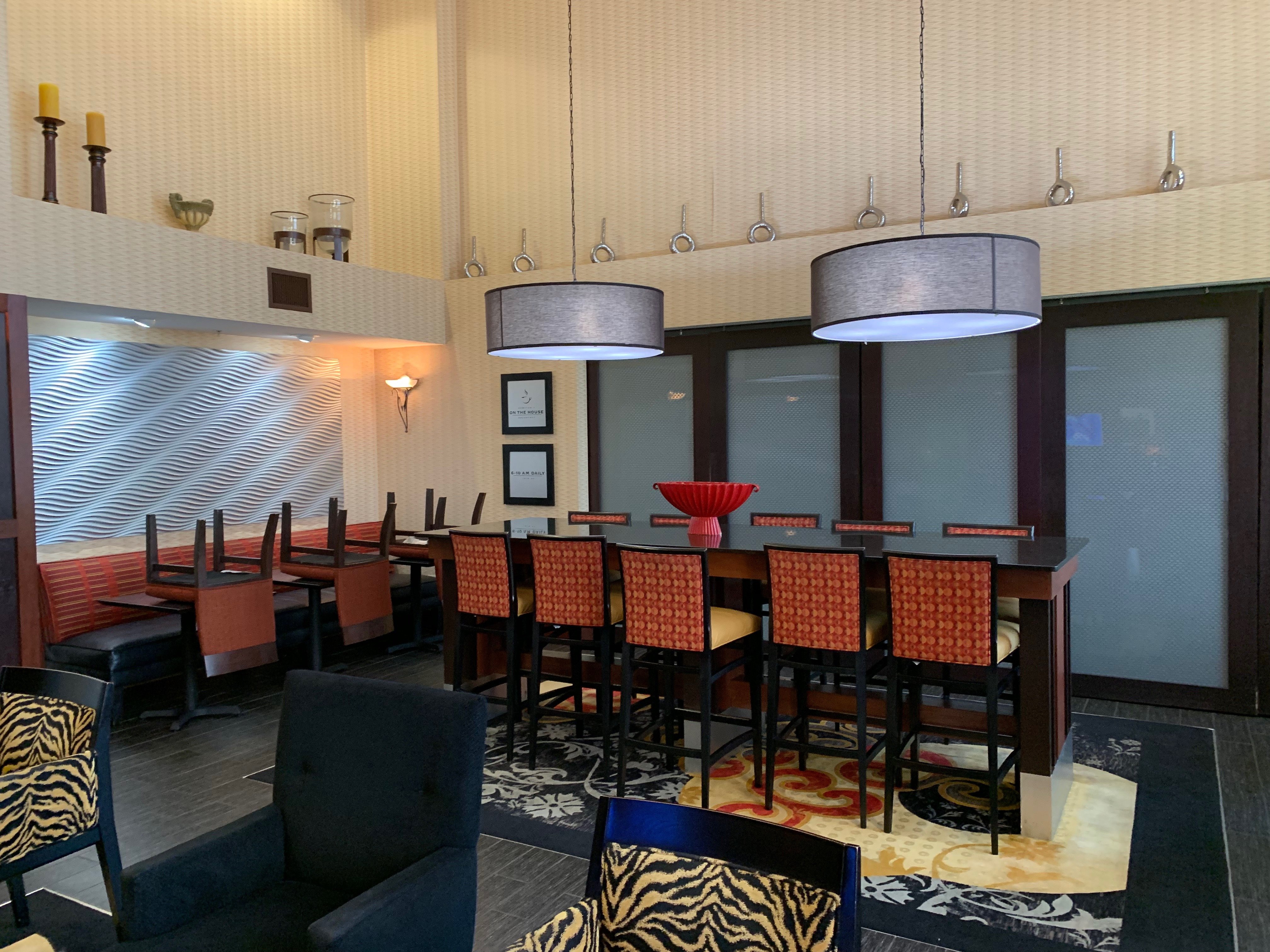 Hampton Inn & Suites Lawton-餐饮