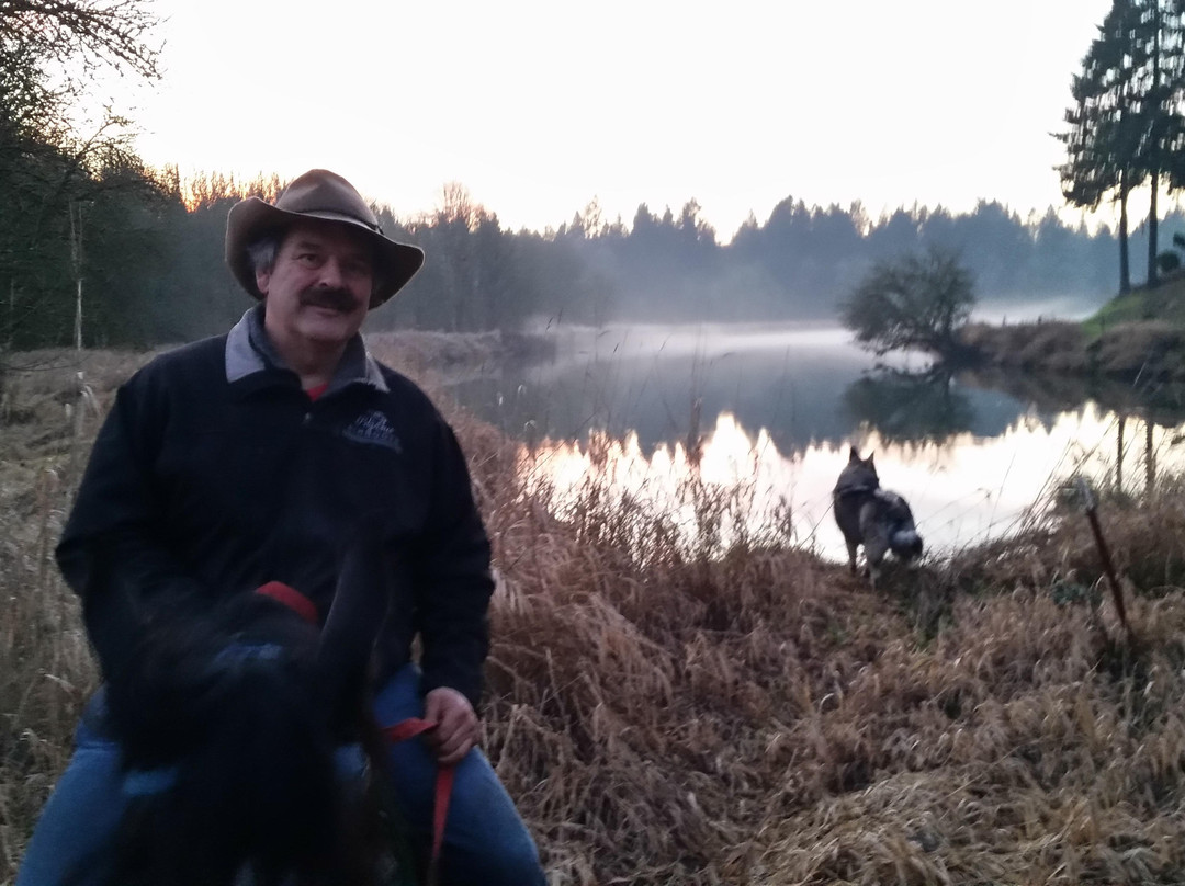 Bar UK River Ranch Camp and Ride-La Center必去景点