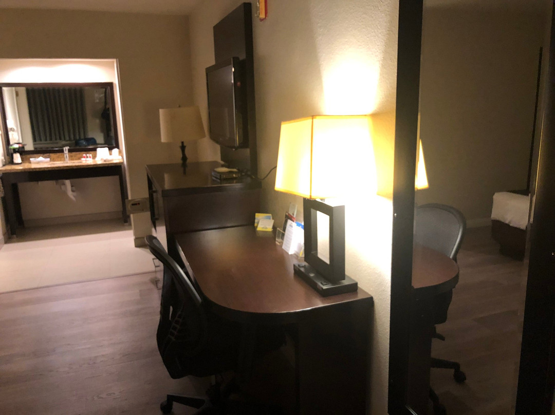 戴斯唐尼酒店主图