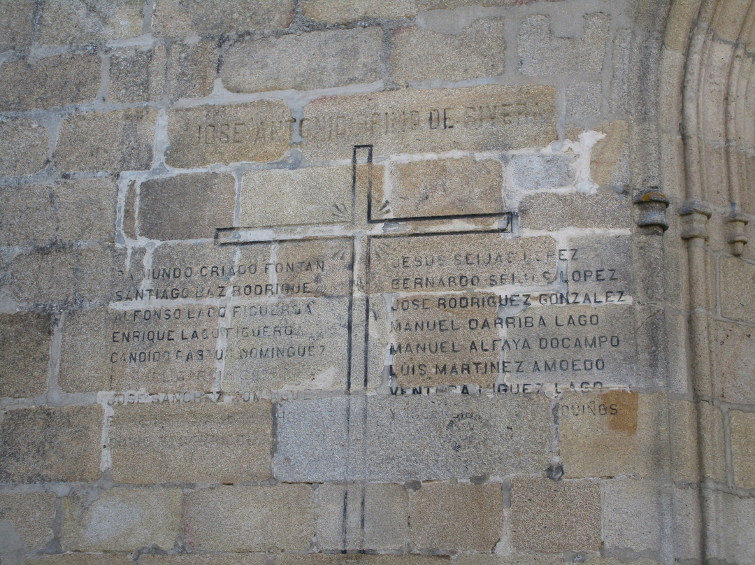 Iglesia de Santiago景点图片