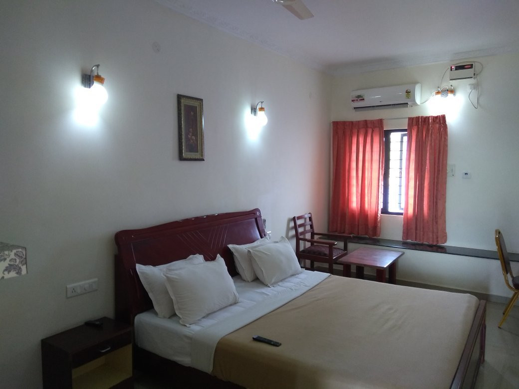 Kumararraja Palace Yelagiri主图