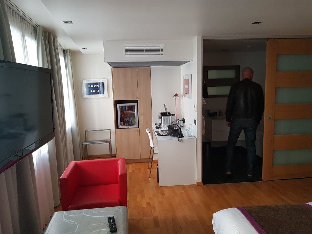 勒帕维隆7酒店主图