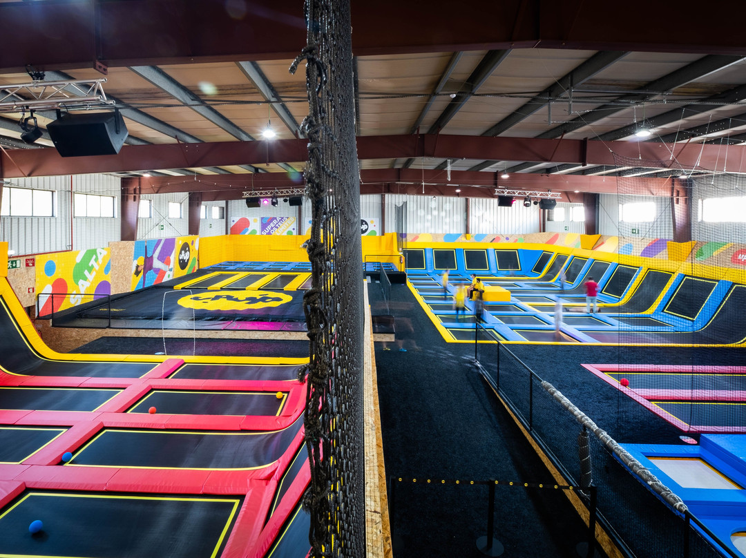 UPUP - Parque de Trampolins-辛特拉必去景点
