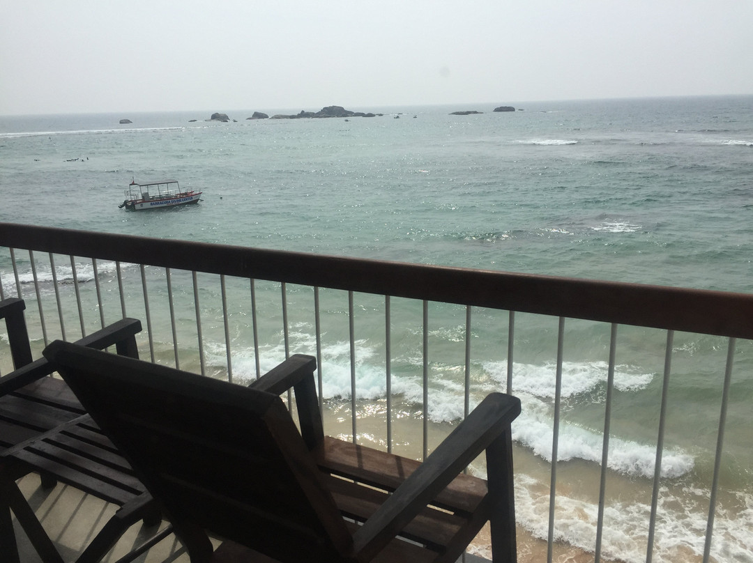 阿马亚礁石酒店主图