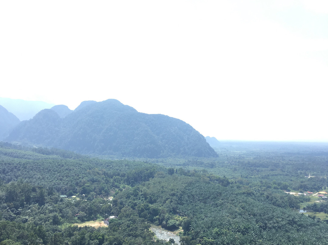 Bukit Batu Putih-务边必去景点