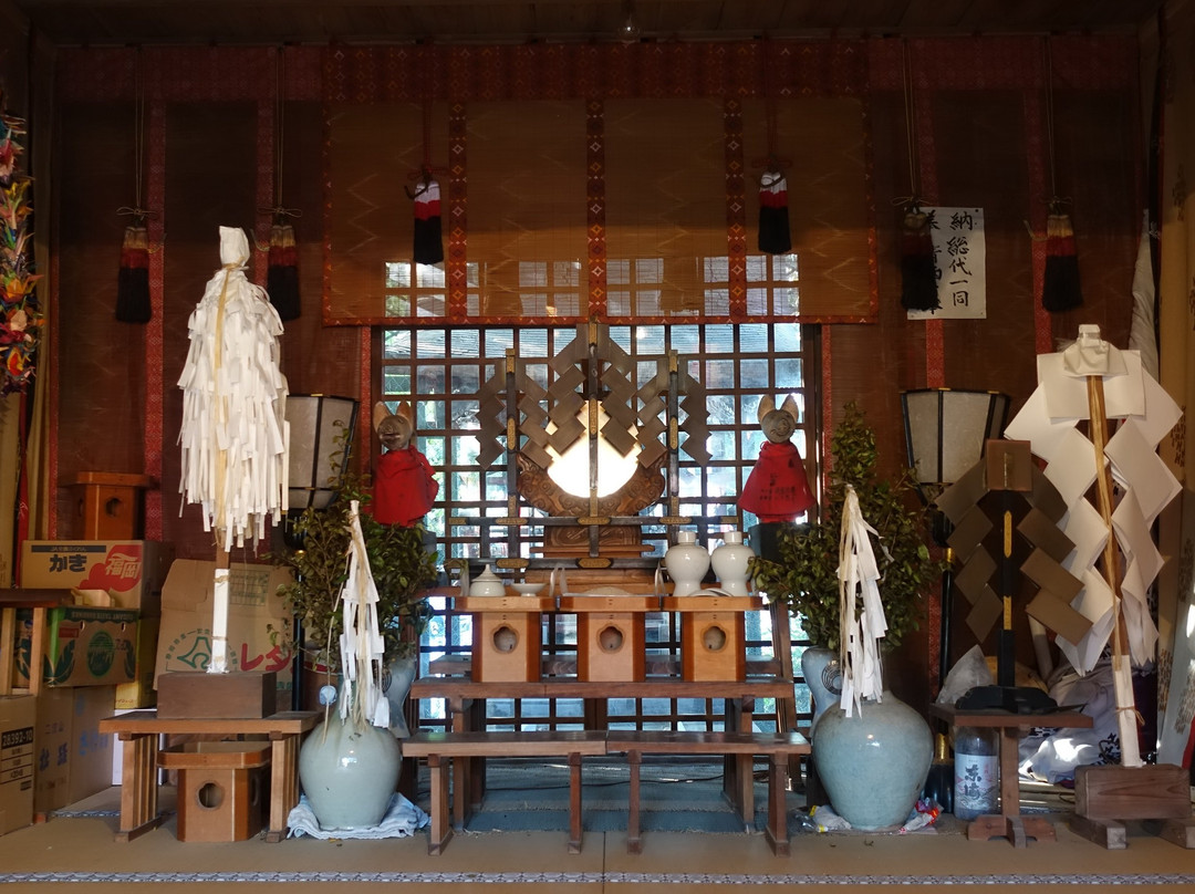 Shiroyama Shusse Inari Shrine