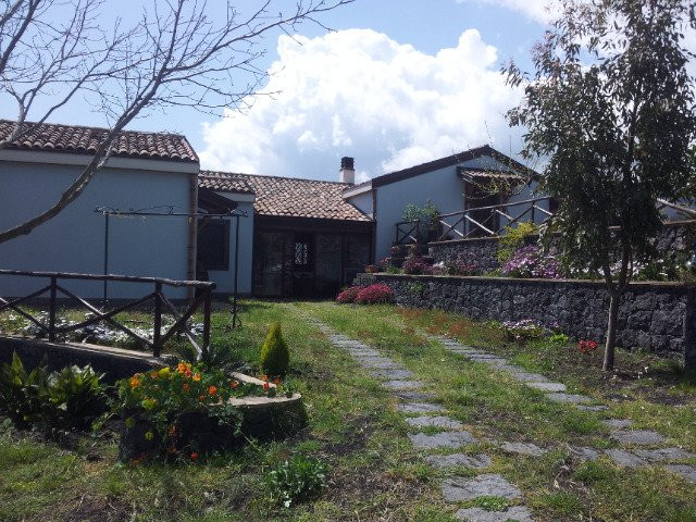 Zafferana Etnea酒店住宿-Alberto's Mt. Etna B&B