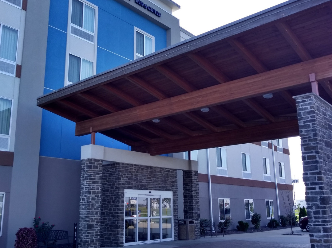 Holiday Inn Express & Suites Effingham By IHG主图