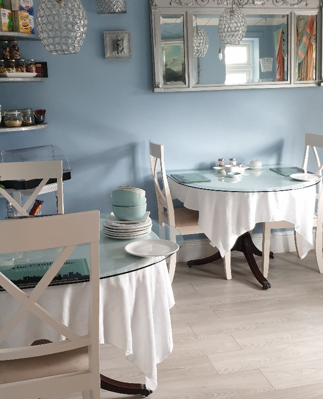 The Cambridge Guest House by Tas主图