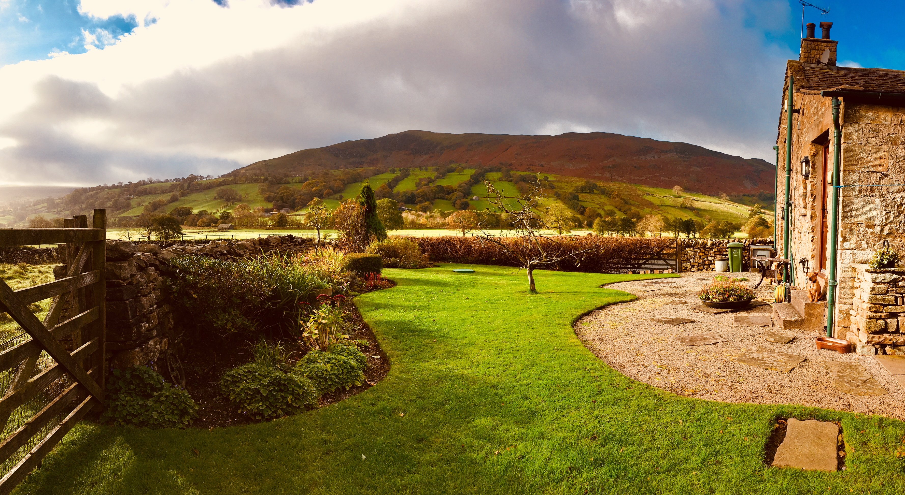 The Old Craft Barn-官方