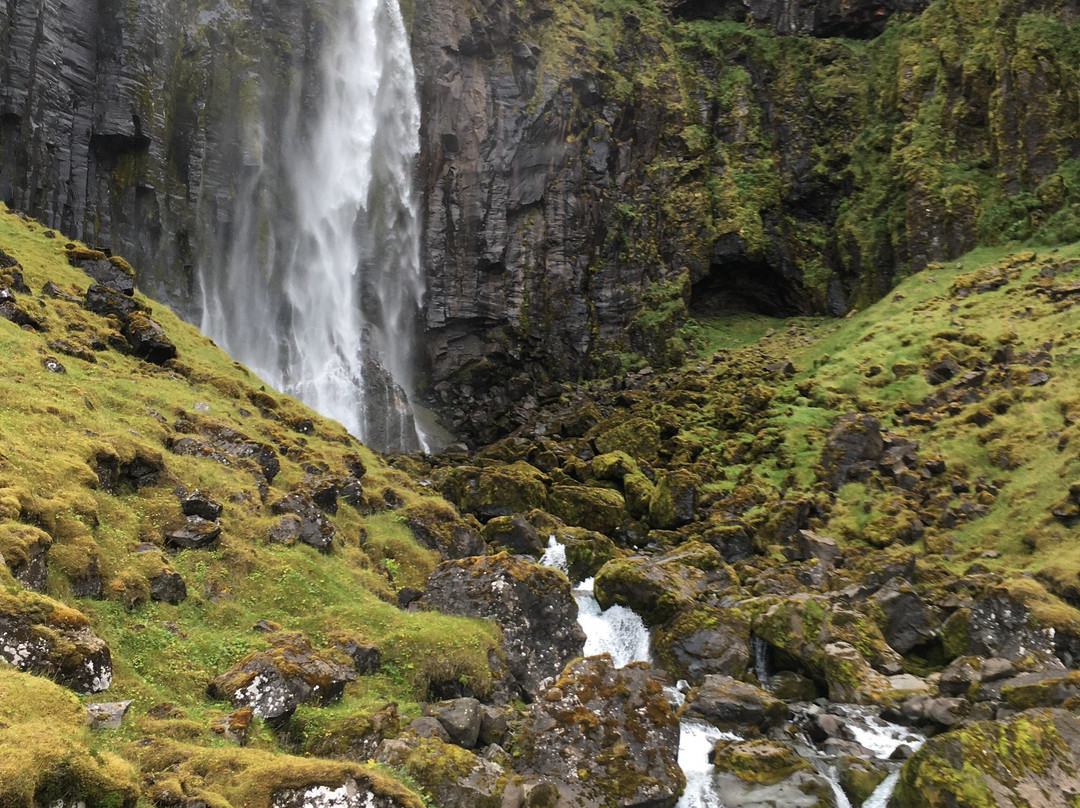 Grundarfoss Waterfall景点图片