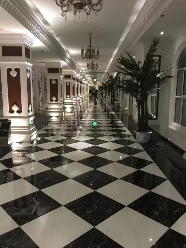 佰年尚庭酒店(景德镇陶阳里人民广场店)主图