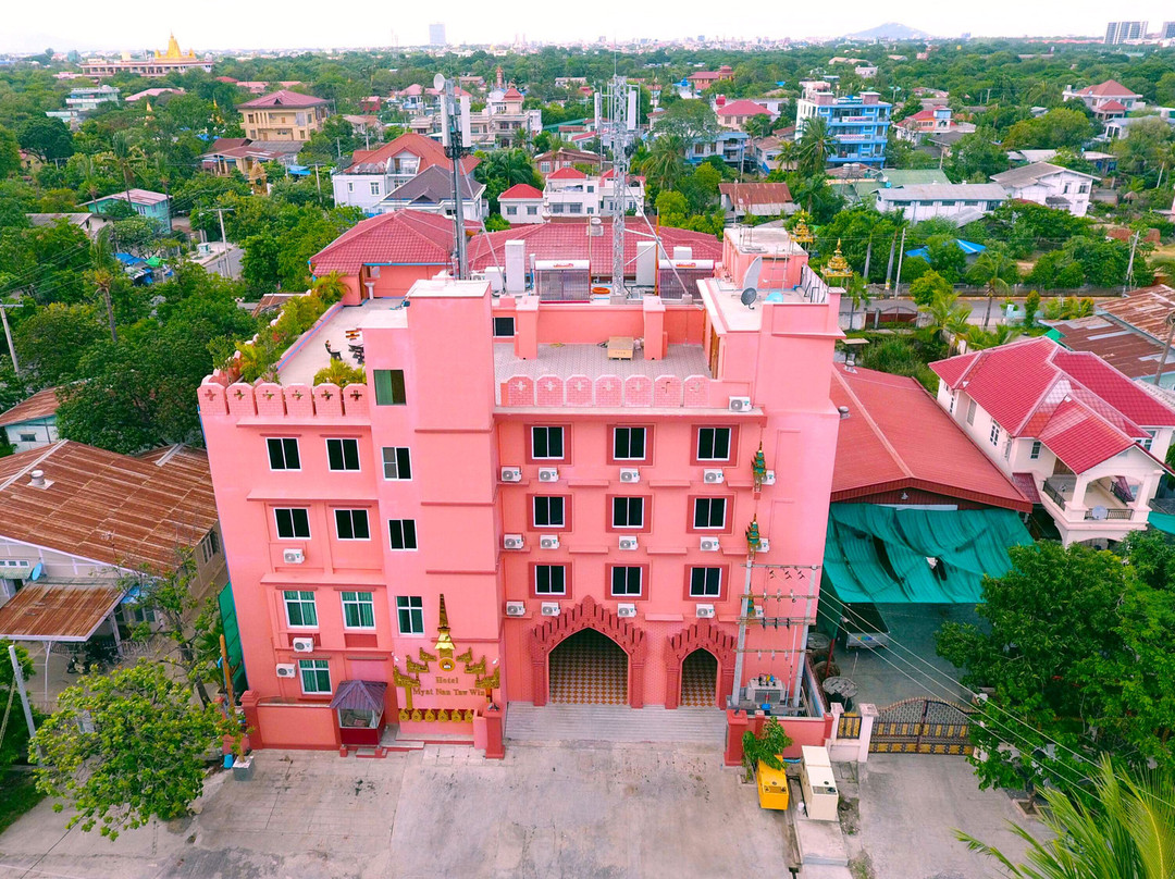 Myat Nan Taw Win Hotel主图