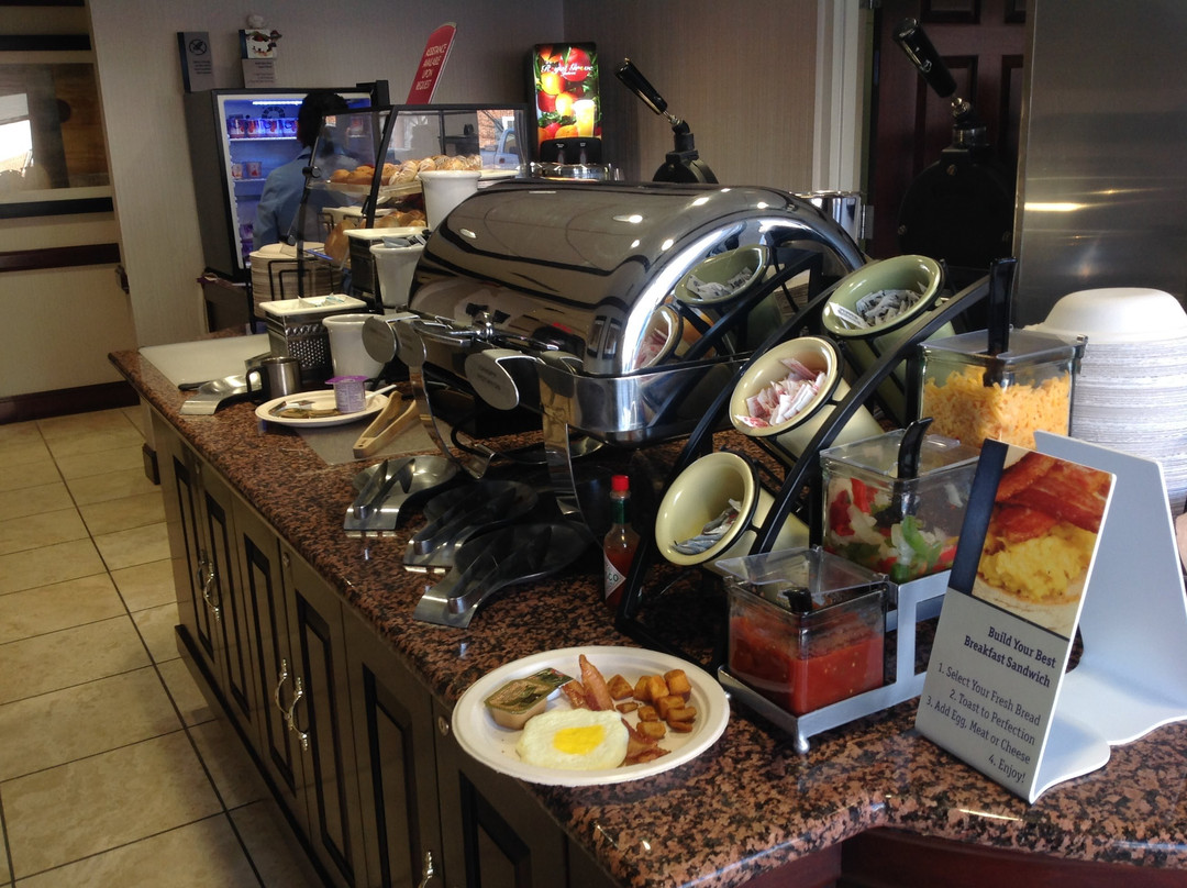 贝斯特韦斯特杜勒斯机场酒店主图