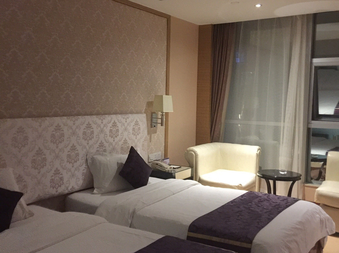 纵横大酒店主图