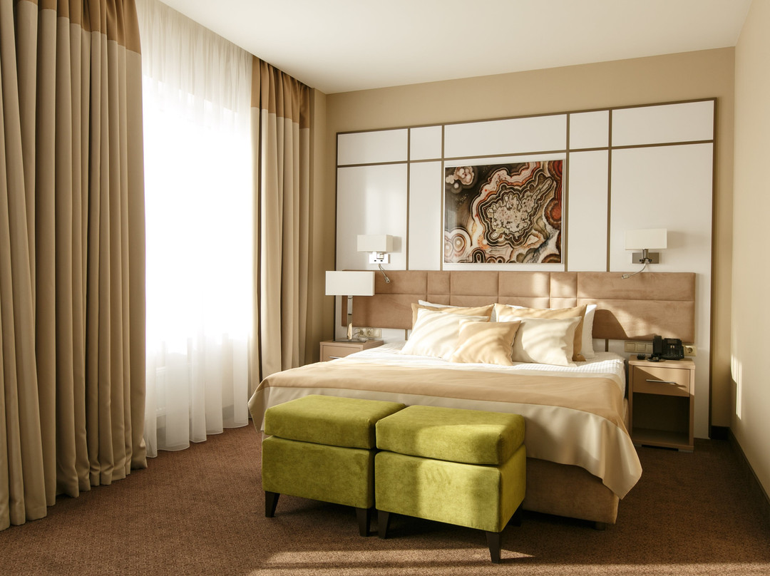 M1 Hotel主图