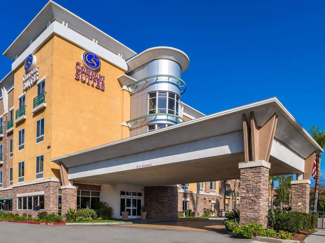 Comfort Suites Ontario Airport Convention Center主图