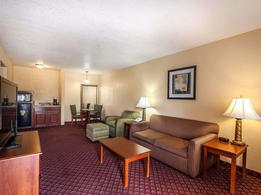 Quality Inn & Suites主图